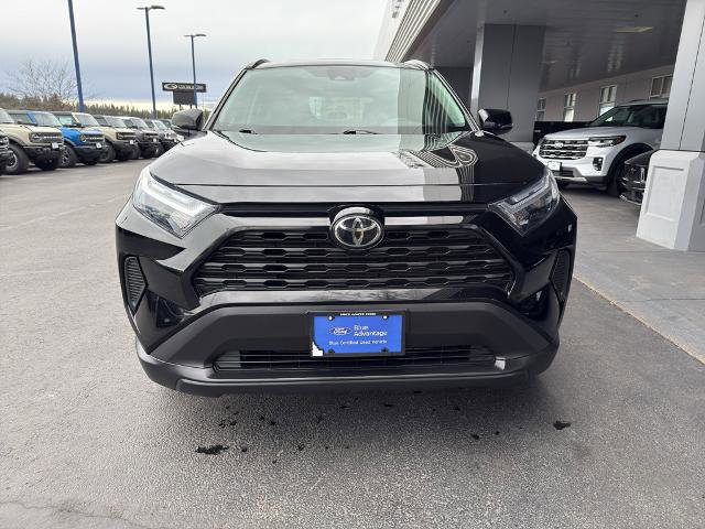 Used 2024 Toyota RAV4 XLE w/ Convenience Package image 2