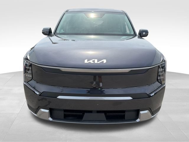 New 2026 Kia EV9 Light RWD video 2
