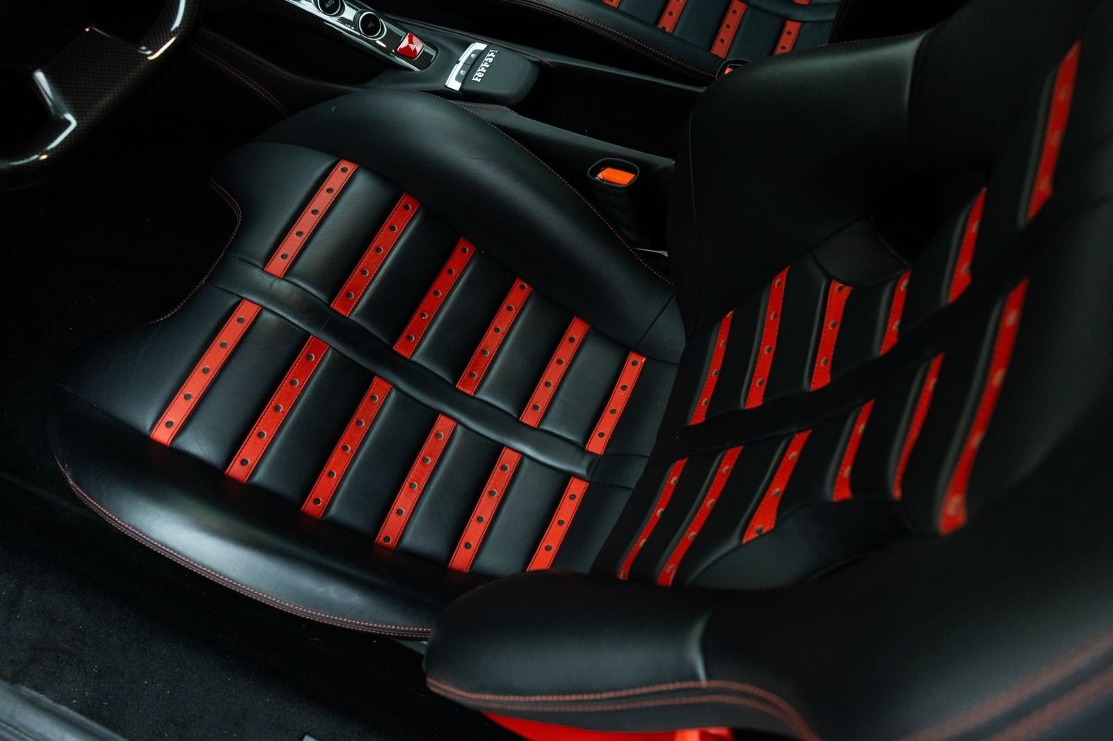 Used 2019 Ferrari 488 GTB RWD image 17