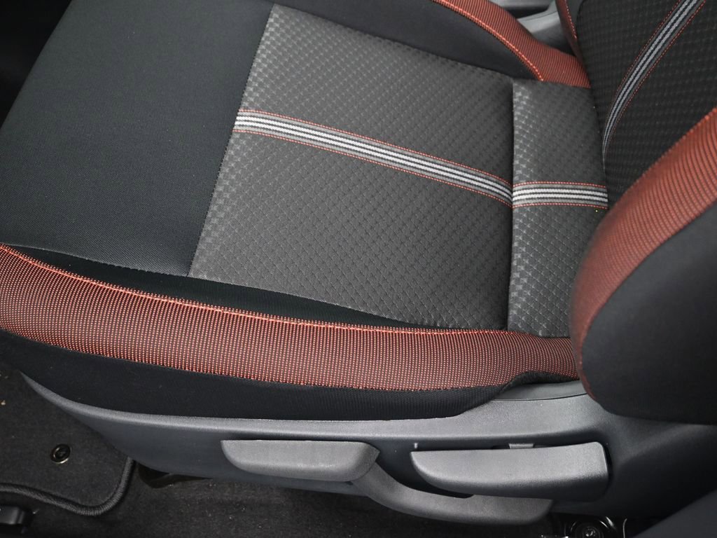 New 2025 Nissan Versa SR w/ Trunk Package FWD image 13