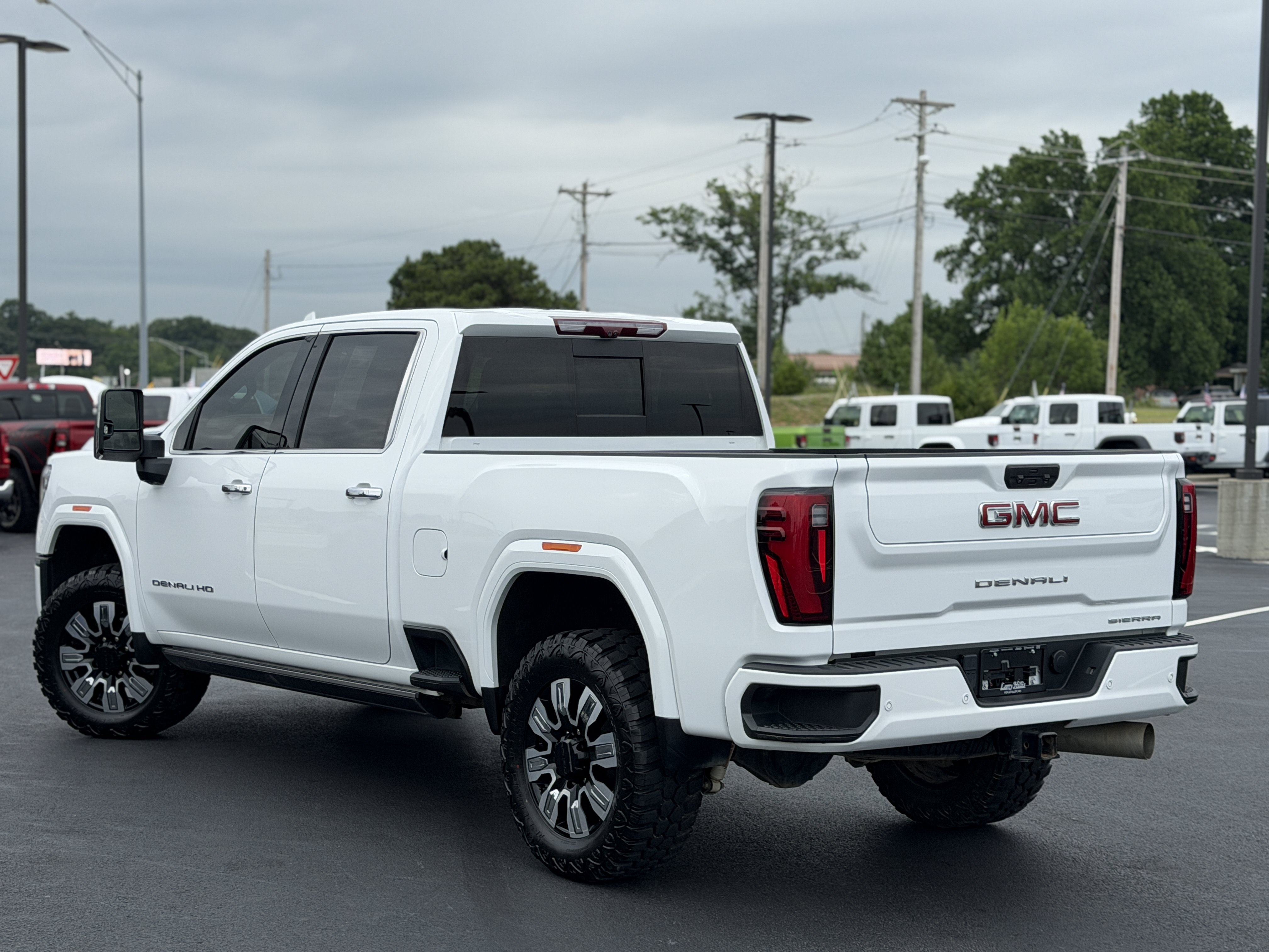 Used 2024 GMC Sierra 2500 Denali w/ Denali Reserve Package AWD/4WD image 7