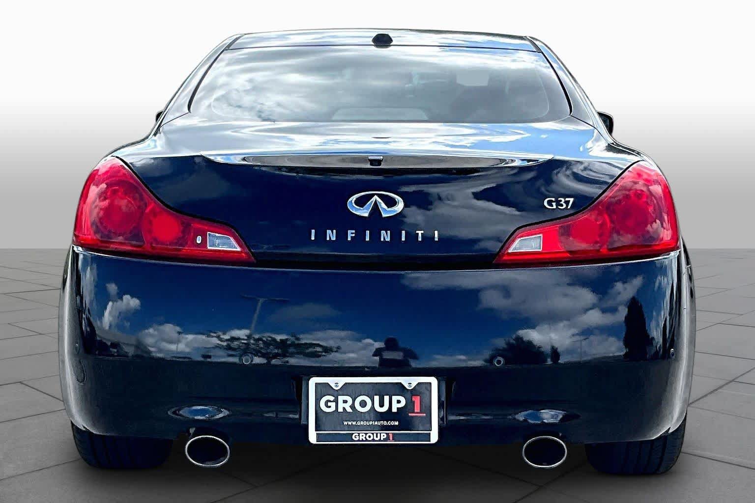 Used 2011 INFINITI G37 Journey w/ Premium Pkg RWD image 4