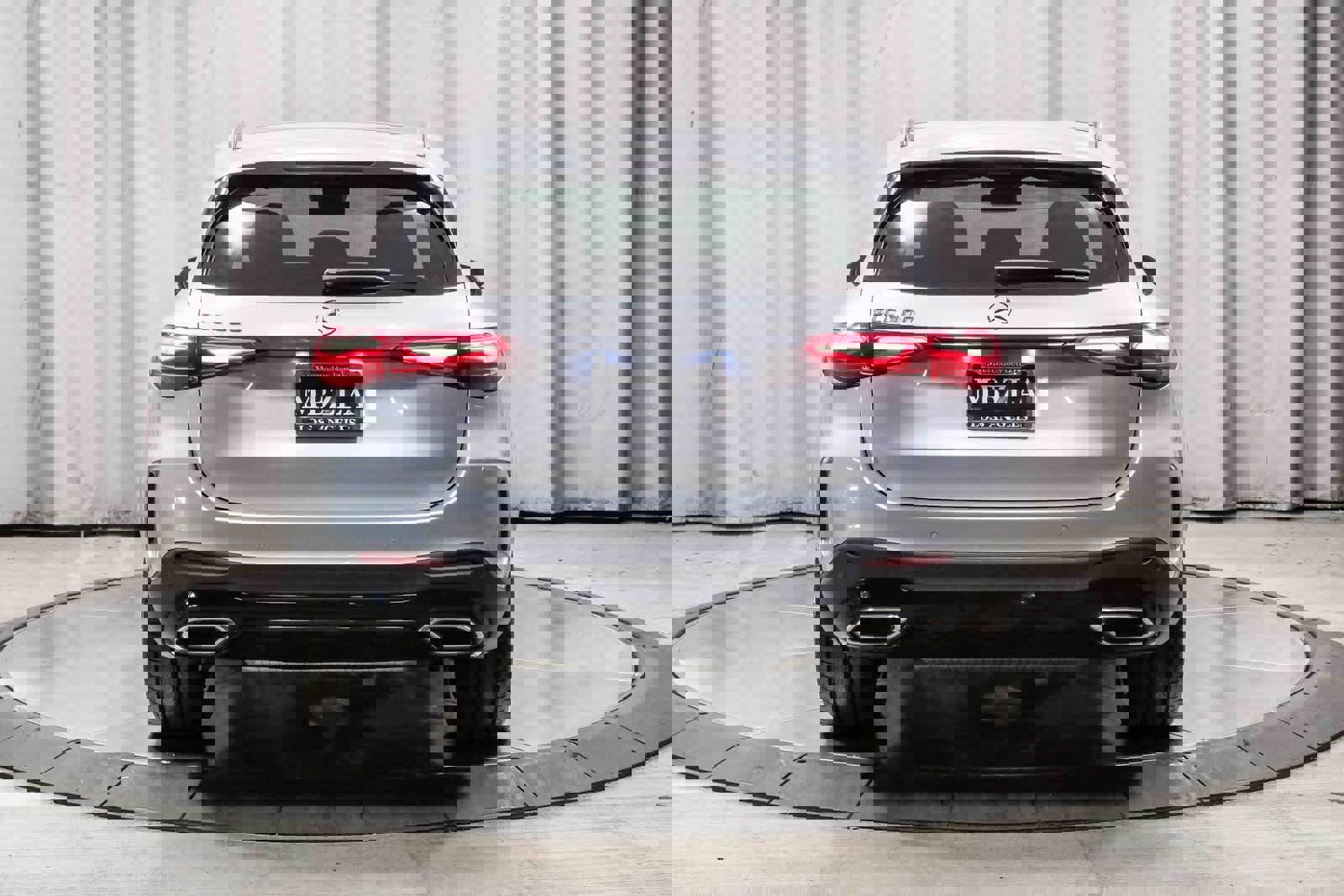 Used 2023 Mercedes-Benz GLC 300 image 3