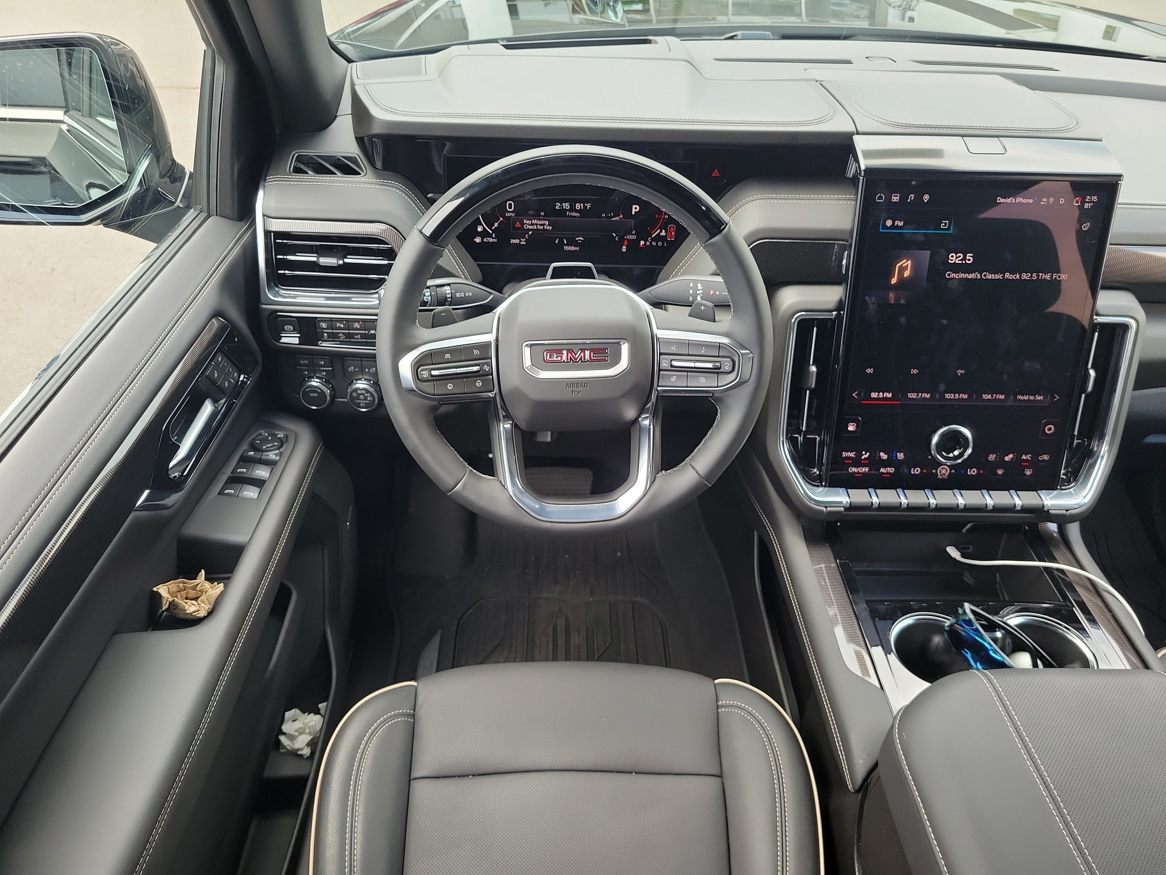 Used 2026 GMC Yukon Elevation w/ Elevation Premium Package AWD/4WD image 10