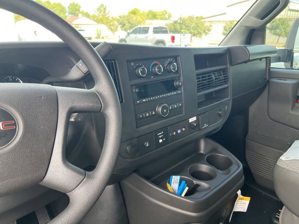 New 2025 GMC Savana 3500 w/ Power Convenience Package RWD image 4