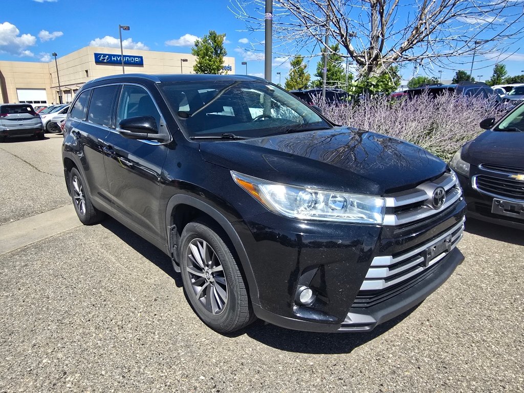 Used 2019 Toyota Highlander XLE AWD/4WD image 7
