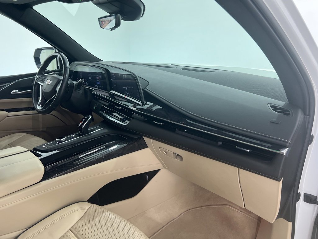 Used 2021 Cadillac Escalade Premium Luxury w/ Driver Assist Tech Package image 37