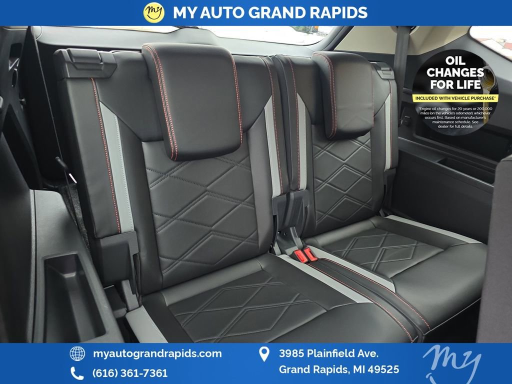 Used 2024 Volkswagen Atlas Peak Edition SE image 22