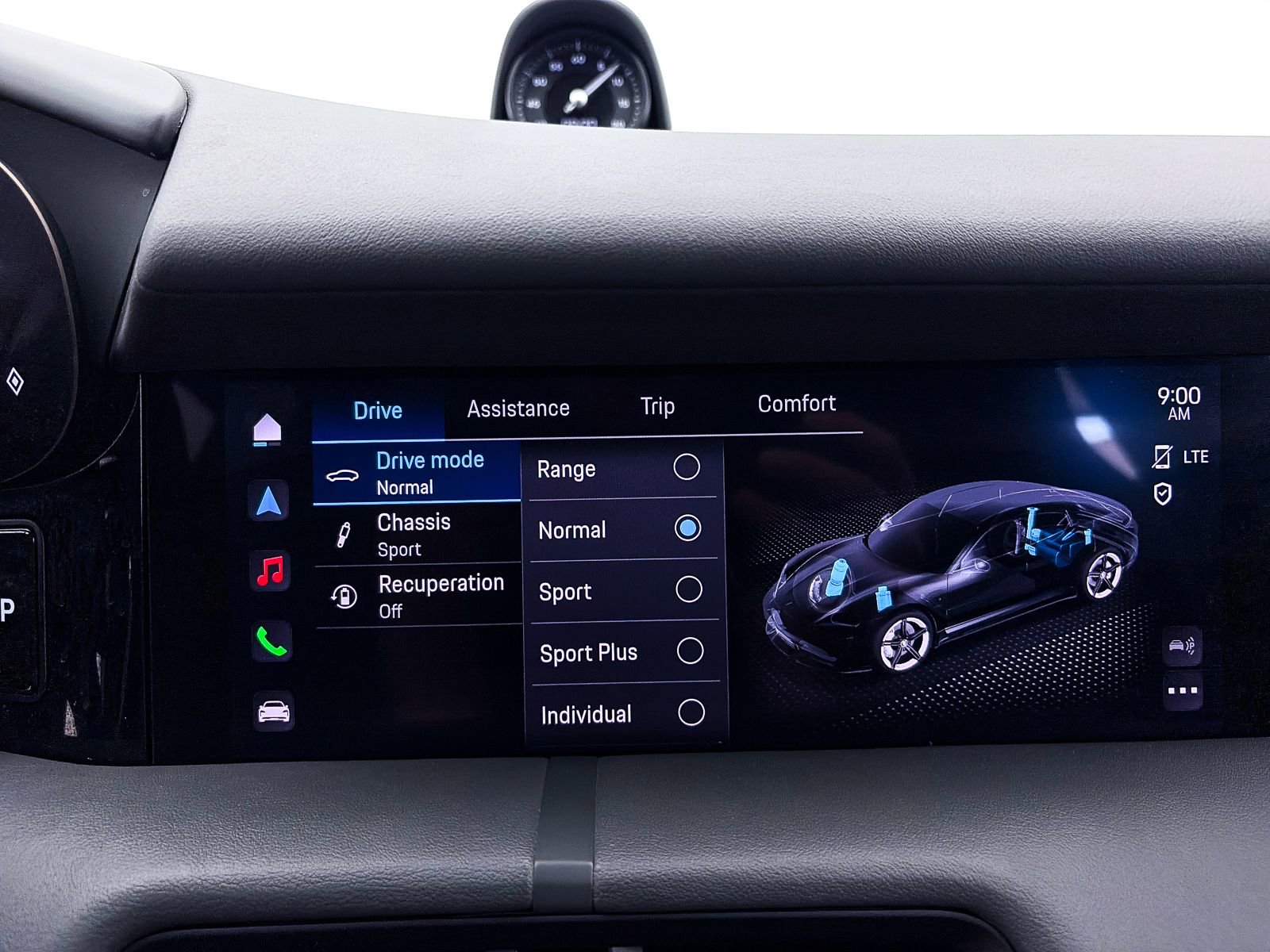 Used 2023 Porsche Taycan w/ Premium Package image 28