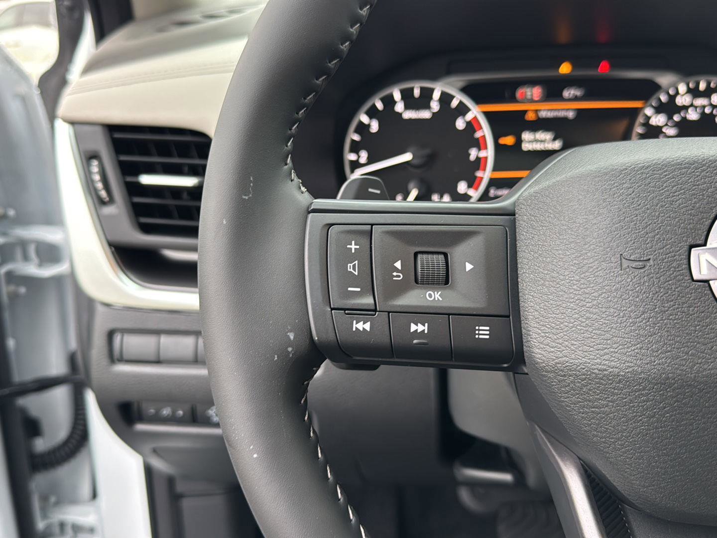 New 2026 Nissan Rogue SV image 18