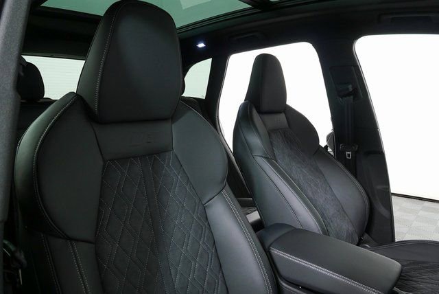 New 2025 Audi SQ5 Premium Plus AWD/4WD image 24