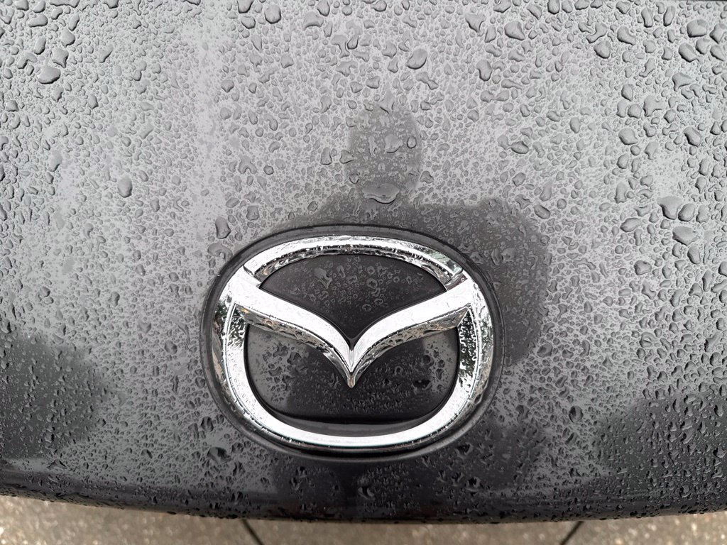 Used 2018 MAZDA MX-5 Miata RF Club RWD image 19