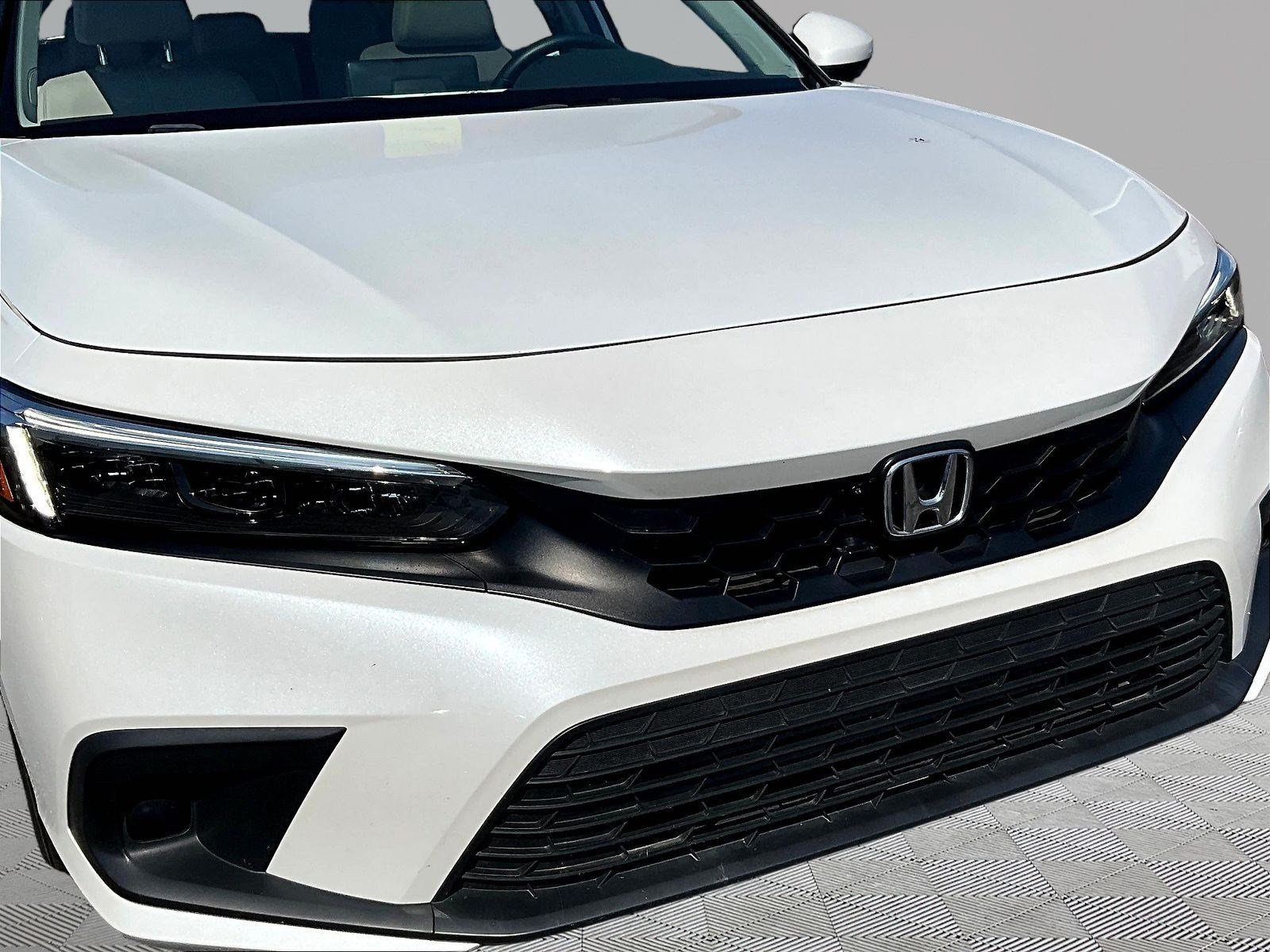 Used 2024 Honda Civic EX-L image 33