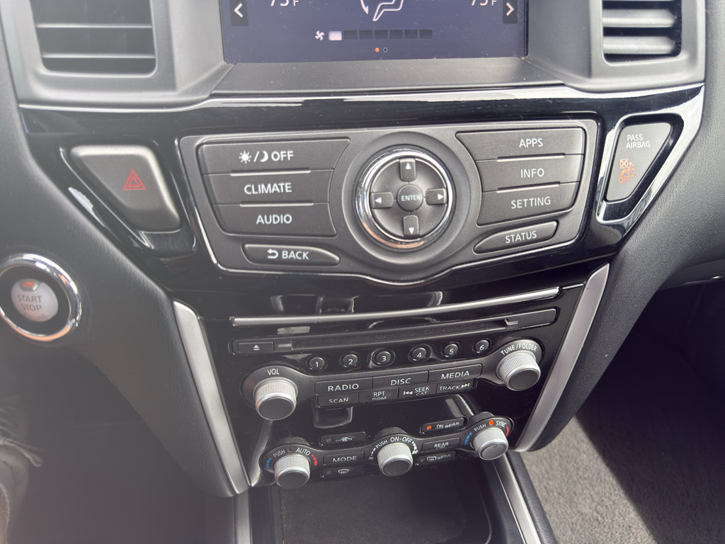 Used 2019 Nissan Pathfinder SV FWD image 12