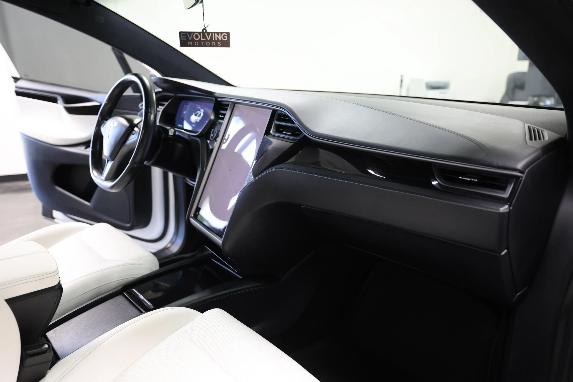 Used 2018 Tesla Model X P100D AWD/4WD image 38