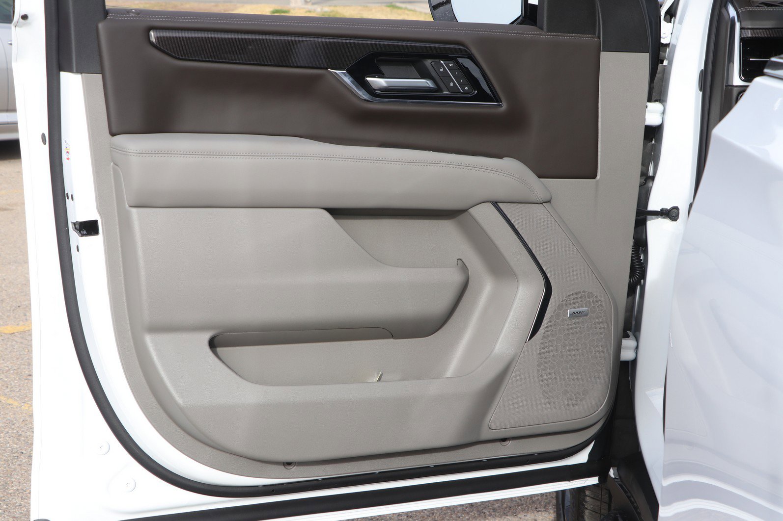 New 2026 GMC Yukon XL Elevation image 10