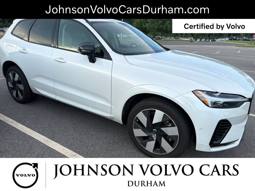 Used 2025 Volvo XC60 T8 Ultra w/ Protection Package Premier AWD/4WD image 16