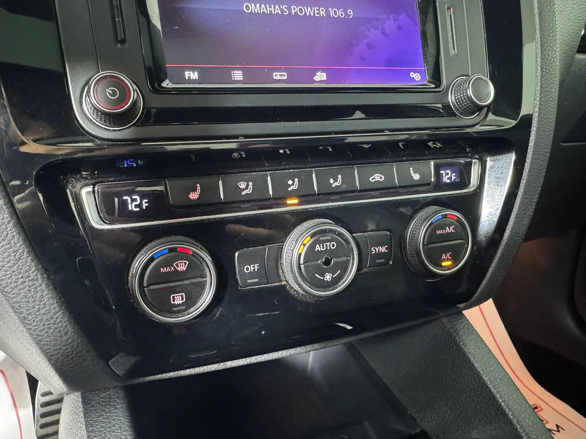 Used 2017 Volkswagen Jetta GLI FWD image 20