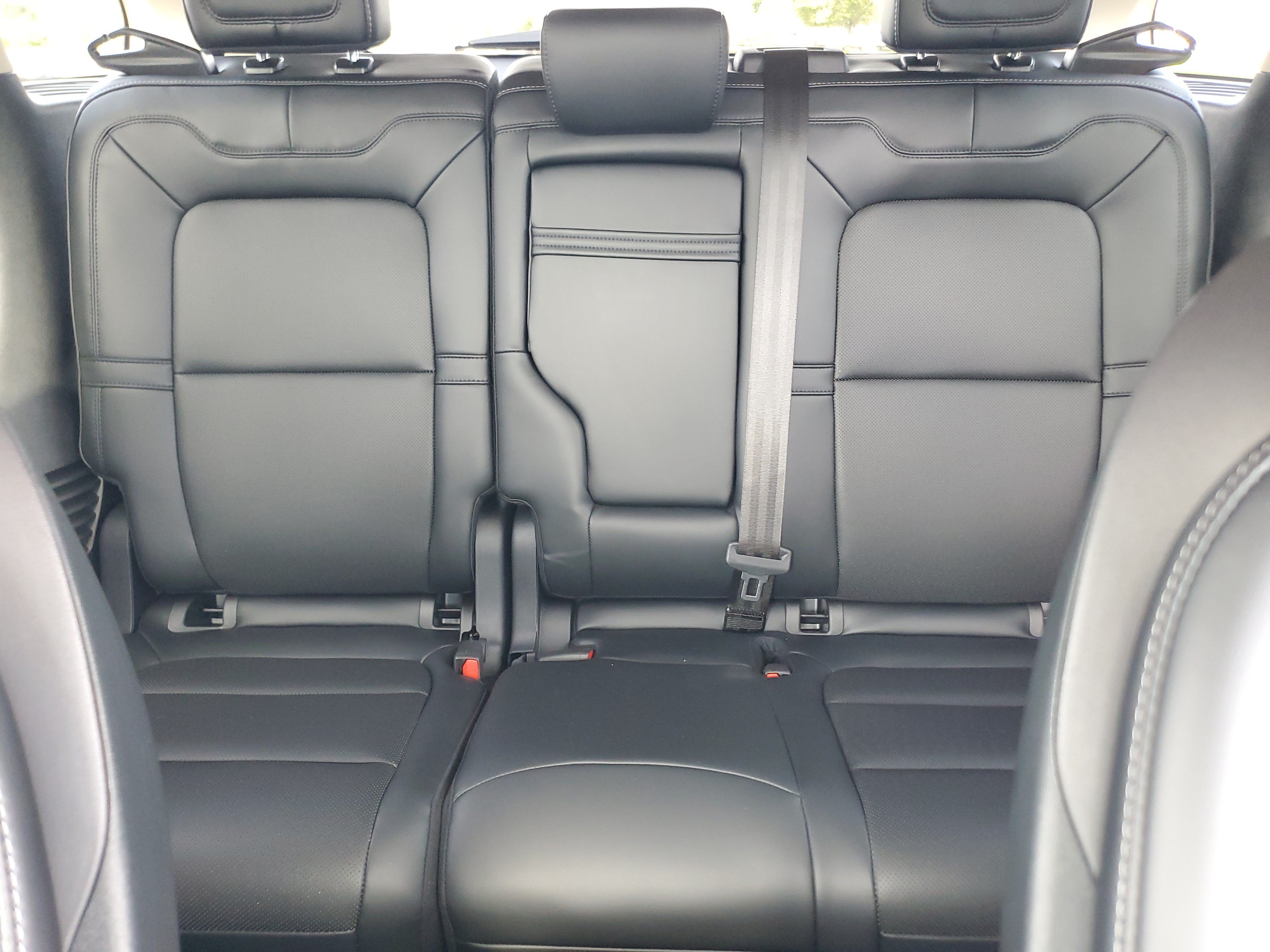 Used 2024 Lincoln Corsair AWD w/ Equipment Group 101A image 19