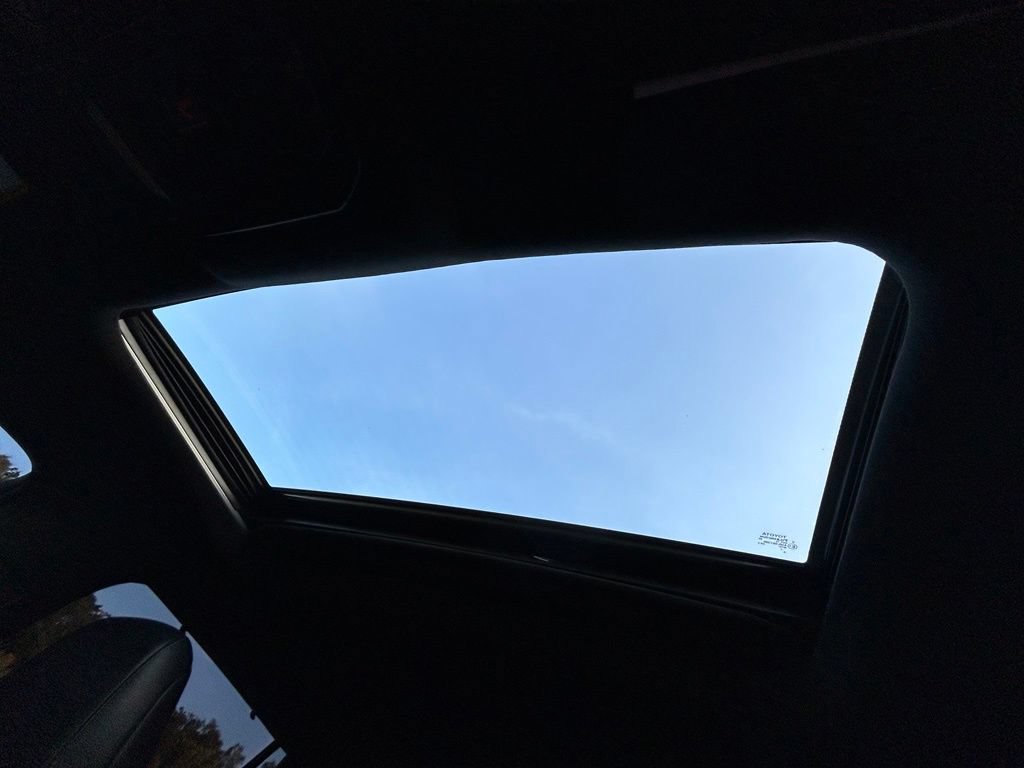 Used 2022 Toyota Highlander XSE FWD image 33