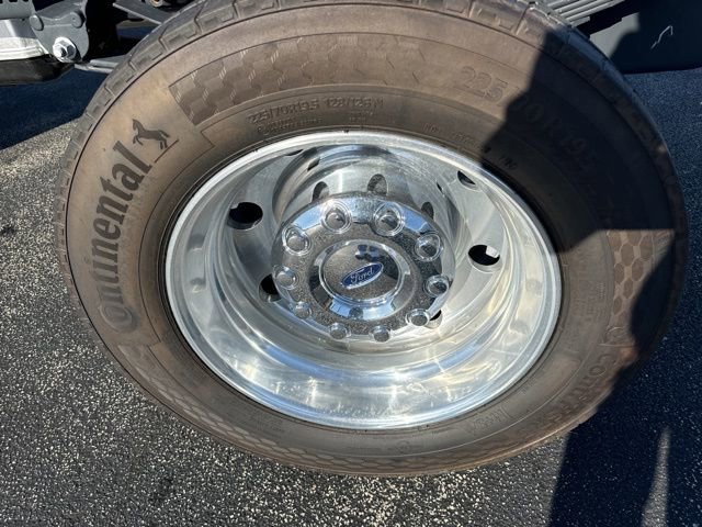 Used 2024 Ford F550 4x4 Regular Cab Super Duty w/ XLT Value Package image 10