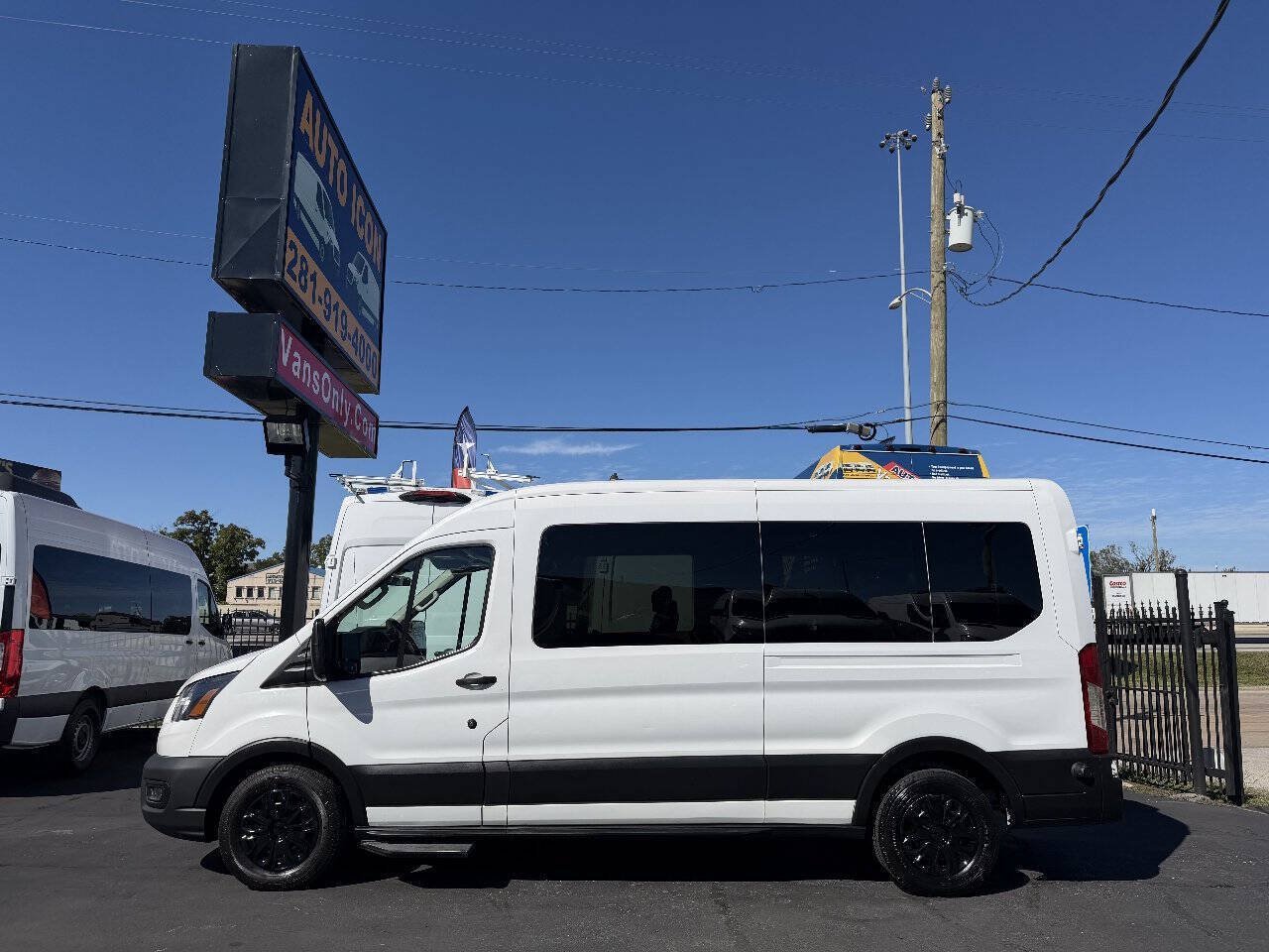 Used 2020 Ford Transit 350 XL RWD image 4