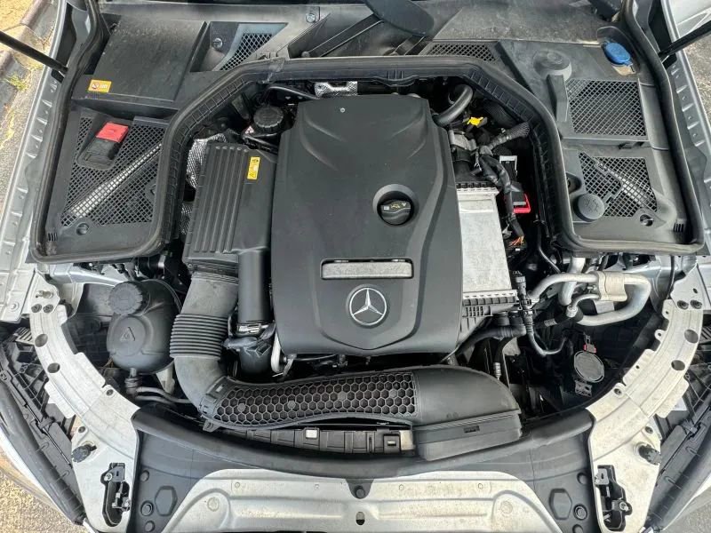 Used 2015 Mercedes-Benz C 300 4MATIC Sedan image 16