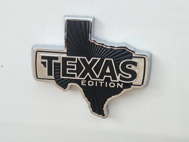 New 2026 Ford F150 XLT w/ Equipment Group 302A MID image 8