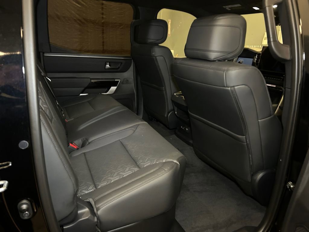 Used 2025 Toyota Tundra Limited AWD/4WD image 17