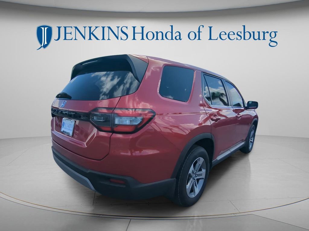 Used 2024 Honda Pilot EX-L image 3