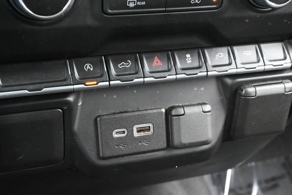 Used 2022 Chevrolet Silverado 1500 Custom w/ Safety Confidence Package RWD image 19
