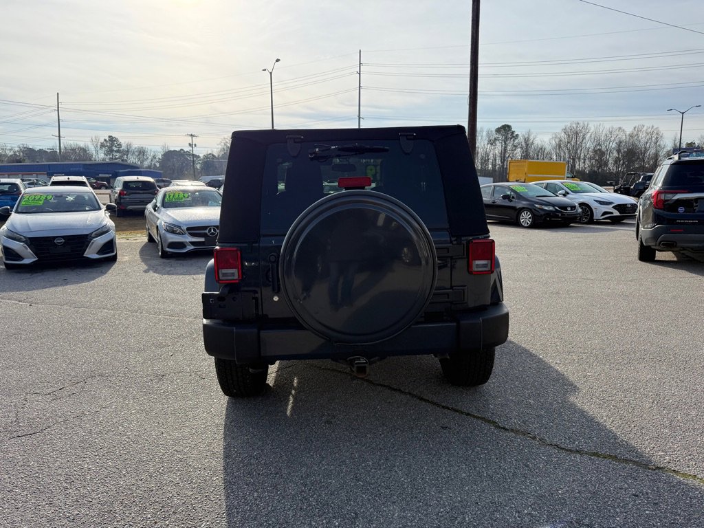 Used 2017 Jeep Wrangler Sahara image 4