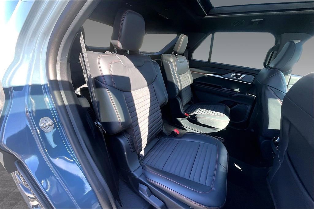 New 2026 Ford Explorer ST-Line image 25