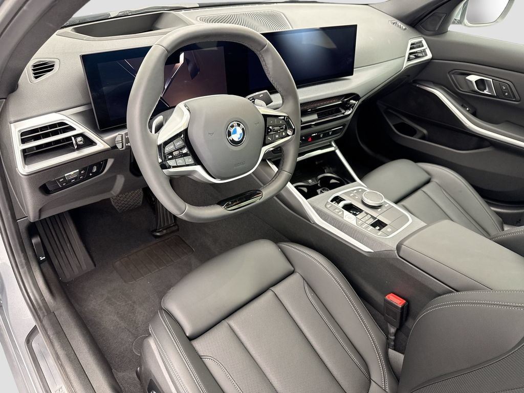 Used 2025 BMW 330i xDrive Sedan w/ M Sport Package AWD/4WD image 9