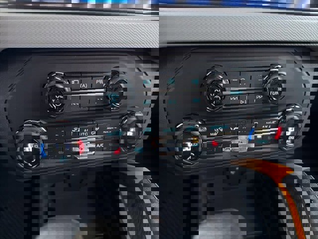 Used 2021 Ford Bronco Badlands image 33