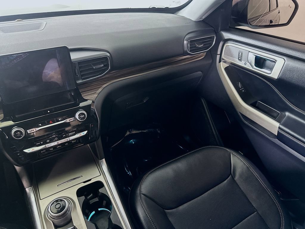 Used 2021 Ford Explorer Limited w/ Equipment Group 301A image 20