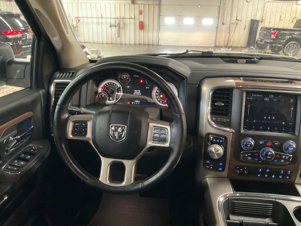 Used 2018 RAM 1500 Laramie w/ Convenience Group AWD/4WD image 16