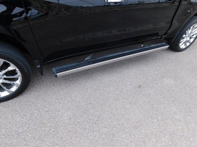 Used 2023 Chevrolet Silverado 1500 LTZ w/ Technology Package image 16