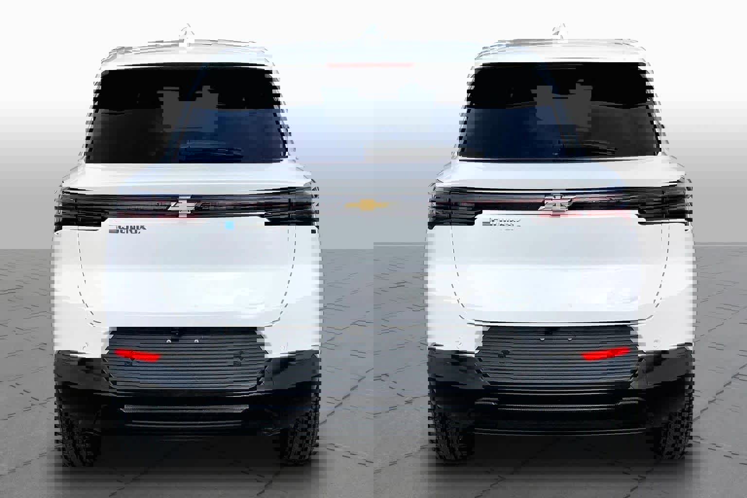 Used 2025 Chevrolet Equinox EV LT image 4