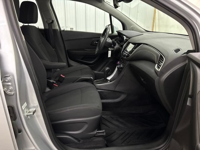 Used 2017 Chevrolet Trax LS FWD image 26