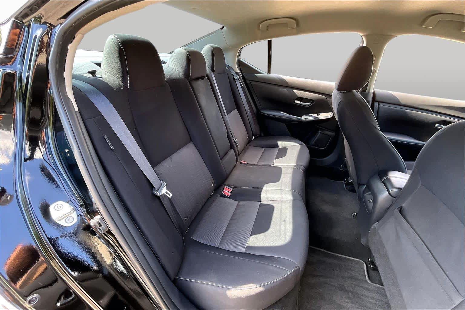 Used 2021 Nissan Sentra SV FWD image 18