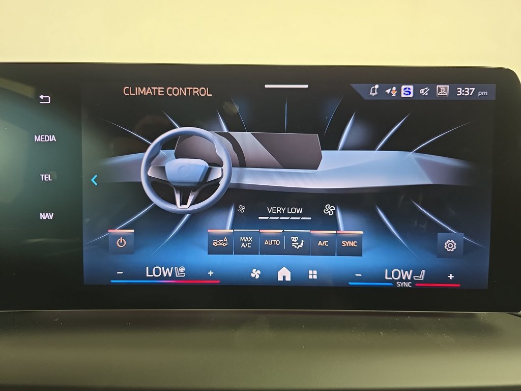 New 2026 BMW 228i xDrive w/ Premium Package AWD/4WD image 23