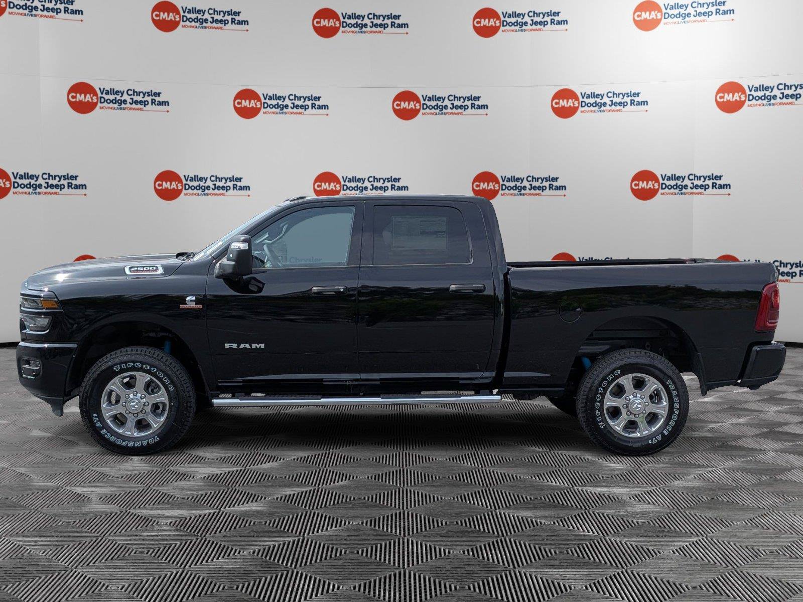 New 2026 RAM 2500 Big Horn AWD/4WD image 8