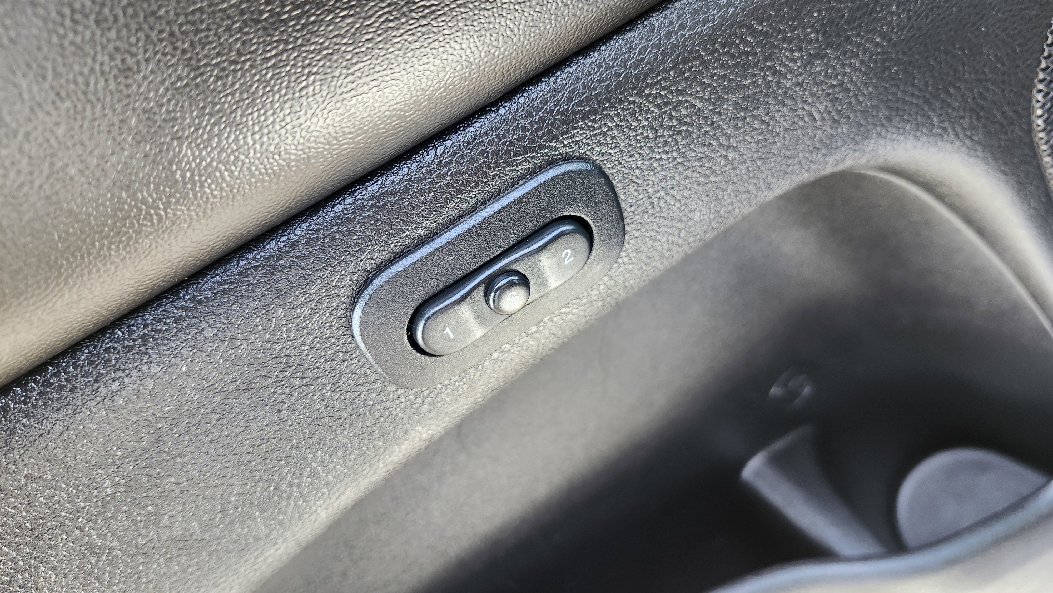 Used 2018 Dodge Durango GT w/ Premium Group image 30