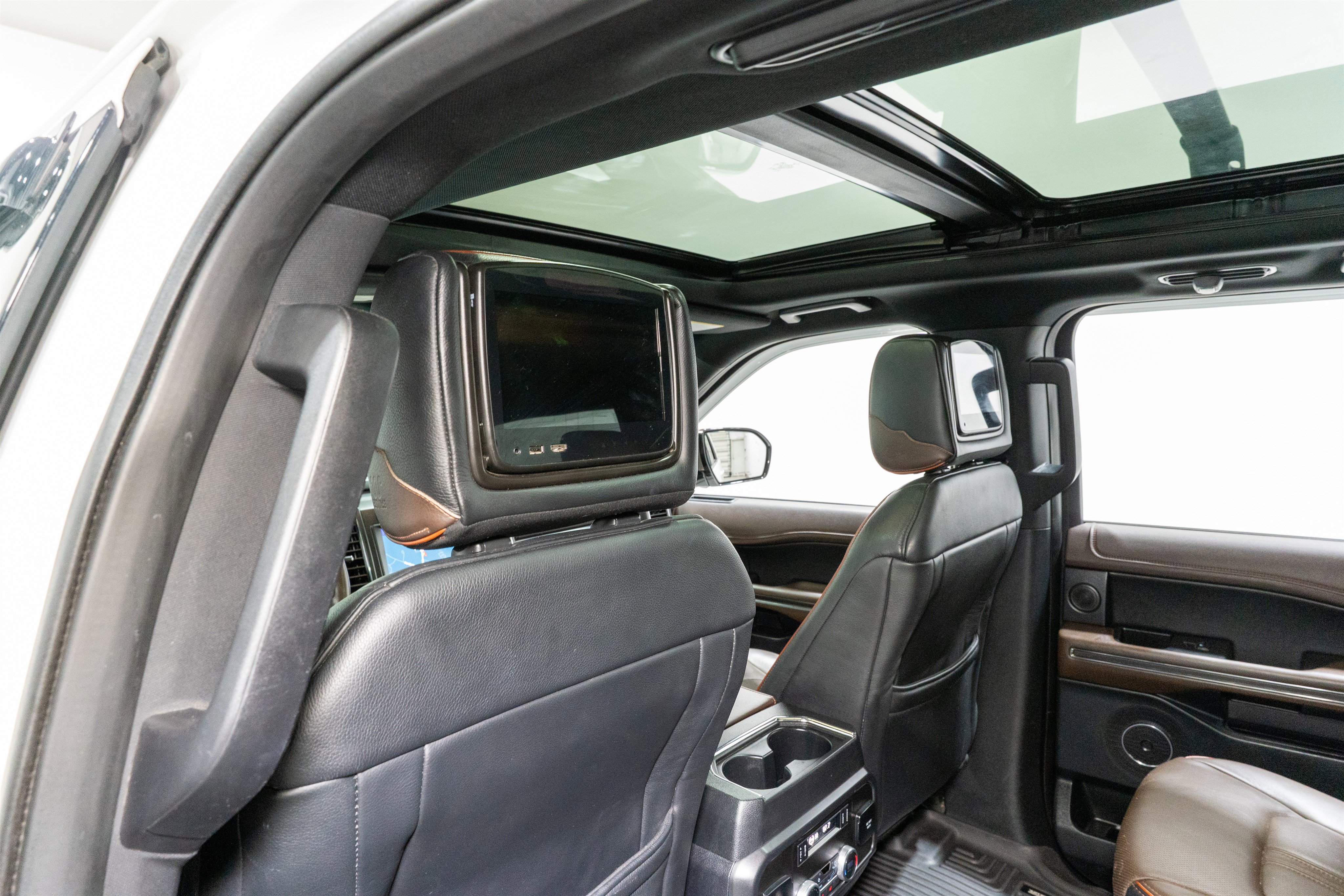 Used 2020 Ford Expedition King Ranch w/ Cargo Package image 36