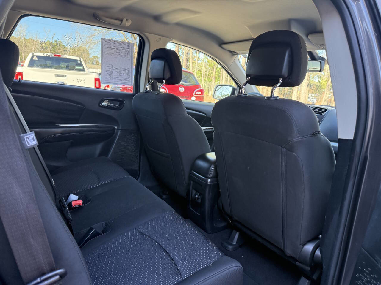 Used 2018 Dodge Journey SE image 17