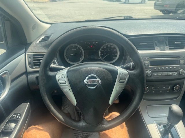 Used 2014 Nissan Sentra SV image 9