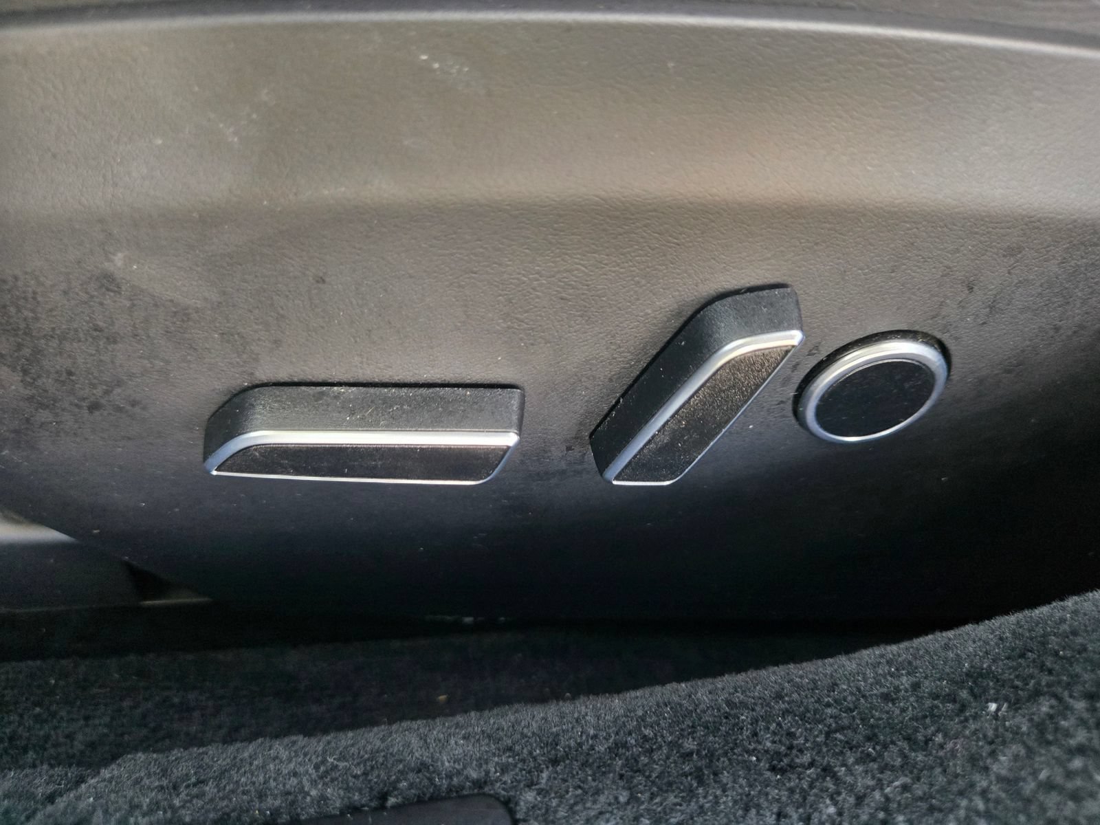 Used 2022 Tesla Model S AWD/4WD image 23