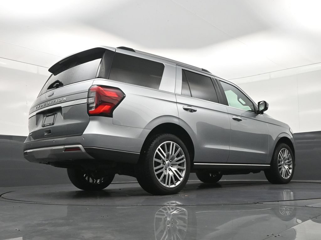 Used 2023 Ford Expedition Limited AWD/4WD image 27