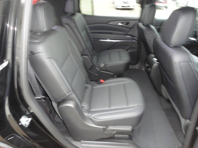 Used 2026 Chevrolet Traverse LT AWD/4WD image 16